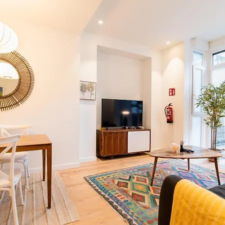 Apartment Liberty With Ac License Ess02716 *