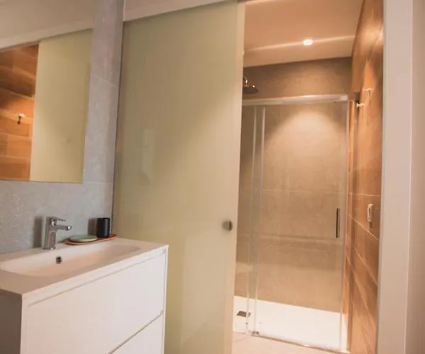 Liberty With Ac License Ess02716 公寓